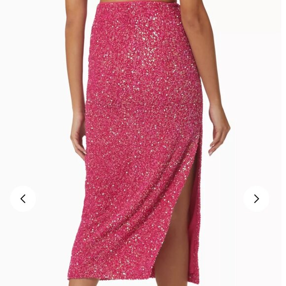 MI LUZ SKIRT IN HOT PINK No Pise La Grama - Picture 2 of 4